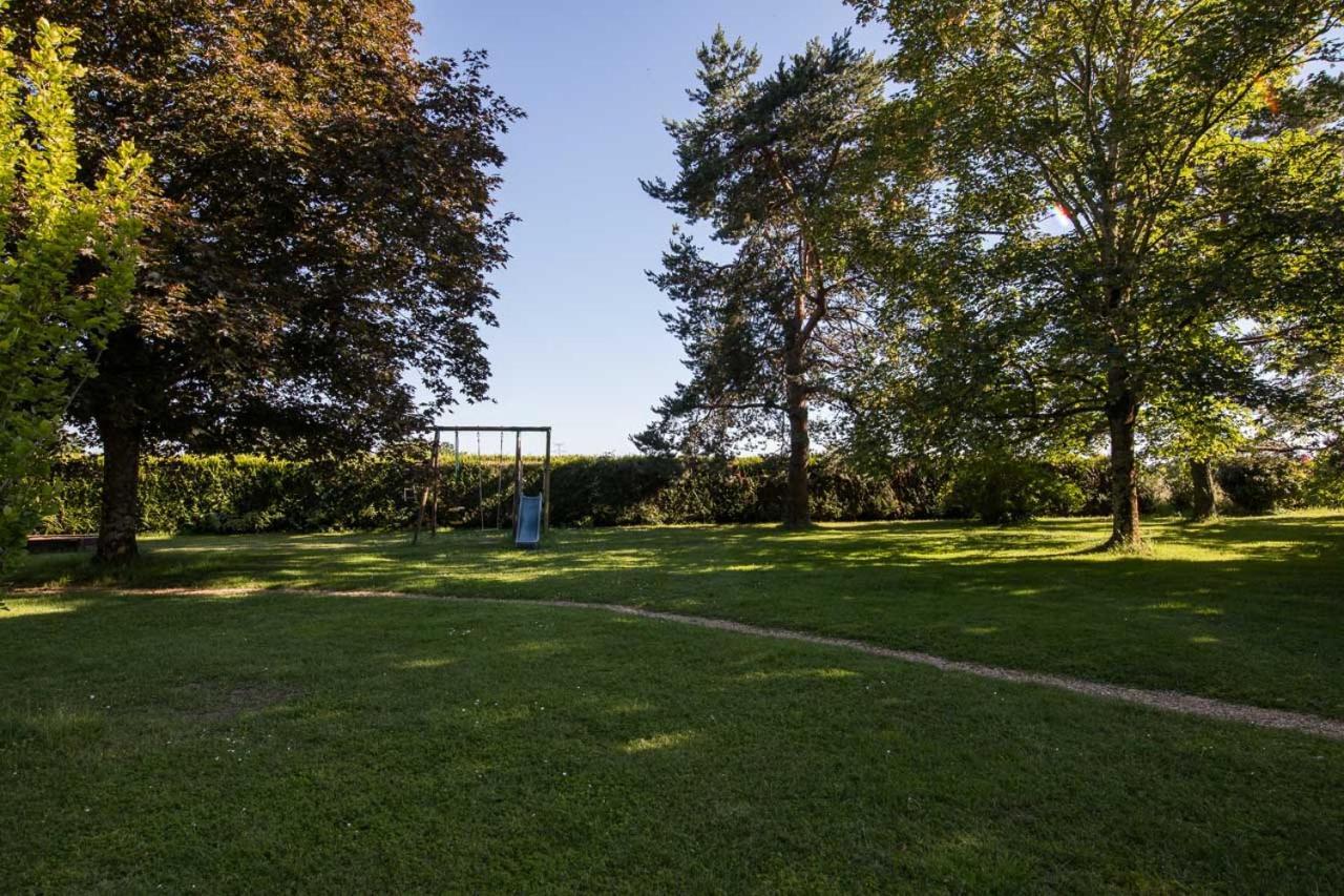Rive Gauche - Chambres D'Hotes En Bord D'Authion Maze Exterior photo